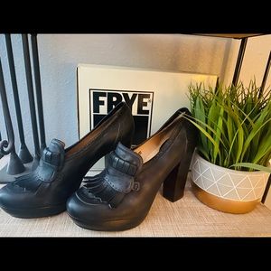 FRYE NAIYA KILTIE MOC